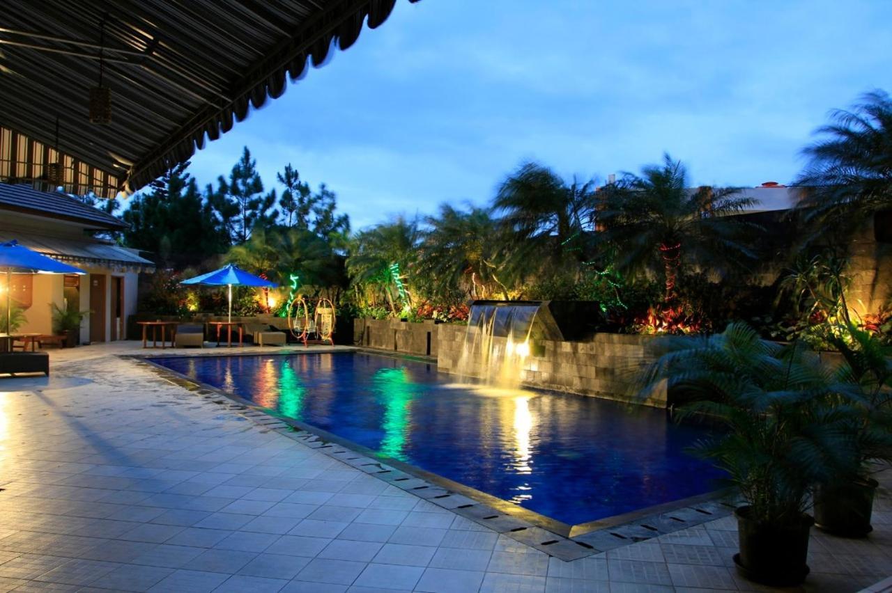 Youre At - The Majesty Apartment Bandung Kültér fotó